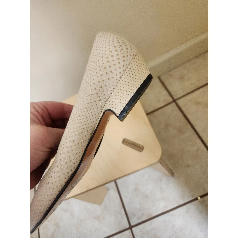 Salvatore Ferragamo Cream Gold Perforated Leather‎ Low Block Heel Pumps 5.5 AA